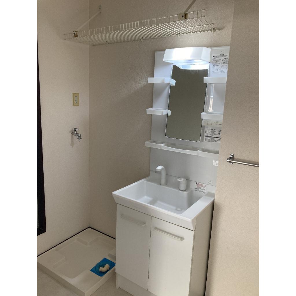 洗面設備　使いやすい洗面所です