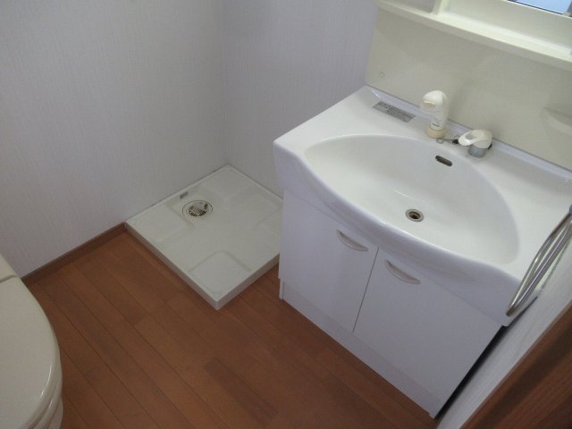 洗面設備　脱衣スペースもあります