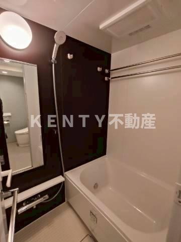 バス・シャワールーム　ゆったり過ごせるお風呂です