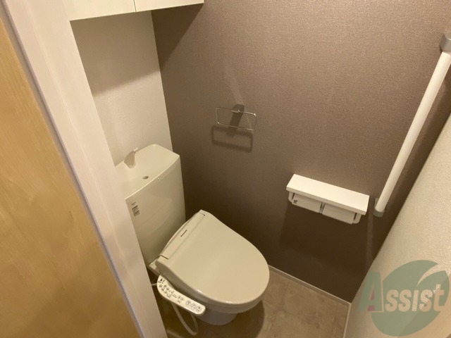トイレ　トイレにはウォシュレットが設置済みですね