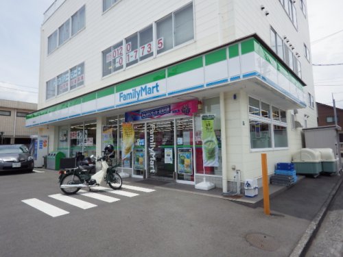 コンビニ　ファミリーマート 静岡寿町店（コンビニ）まで464m