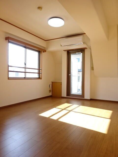 居室・リビング　※別室参考写真