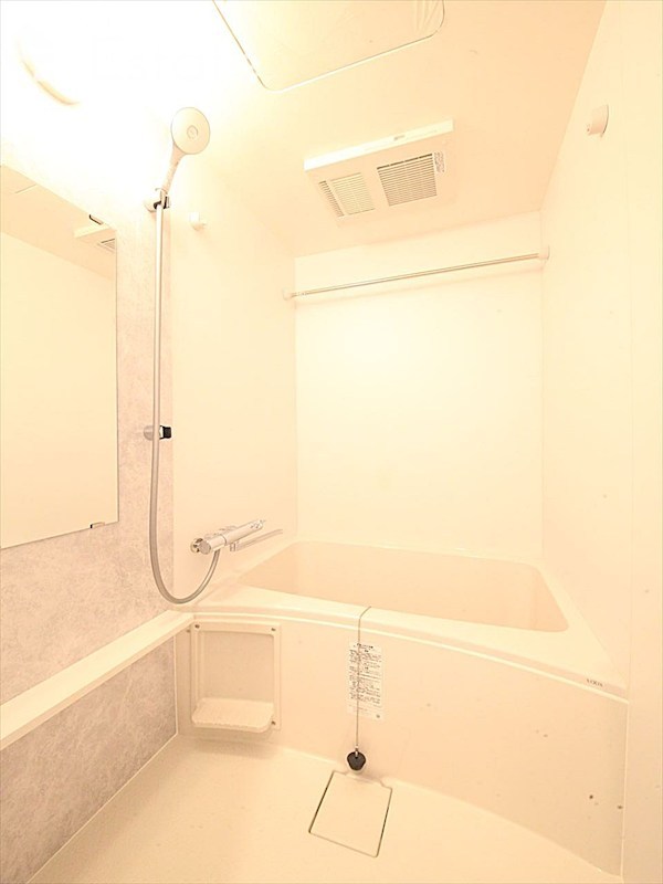 バス・シャワールーム　バスルーム