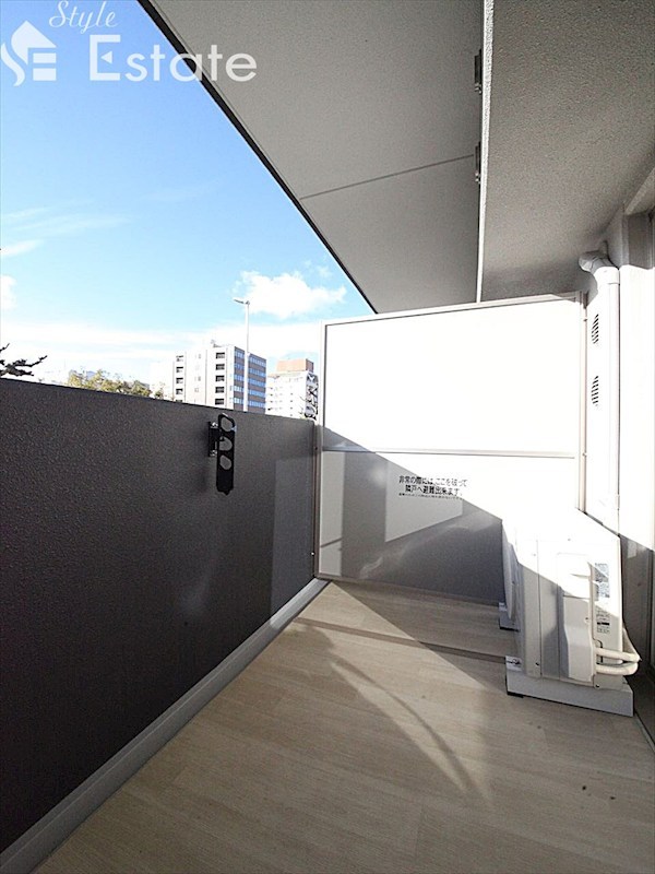 バルコニー　バルコニー