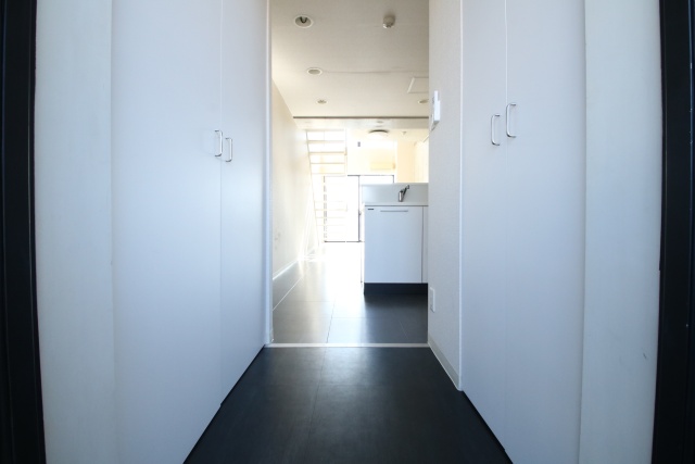 玄関　※別室の参考写真の為、現況優先です。