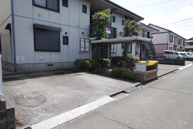 駐車場　敷地内駐車場！※空き要確認