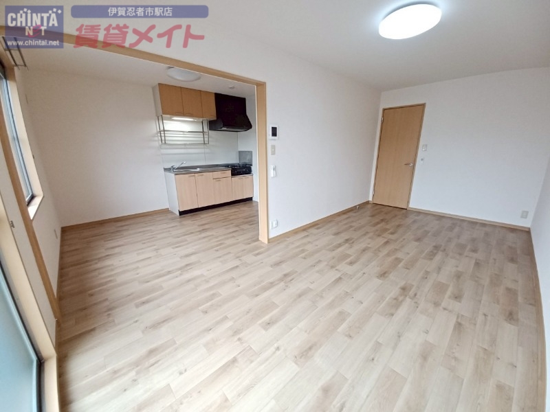 居室・リビング　同型参考写真