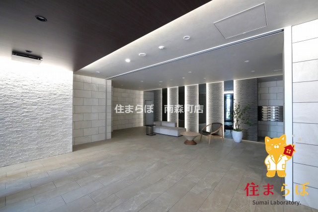 ロビー　「暮らしの設計図は、ここから始まります。」