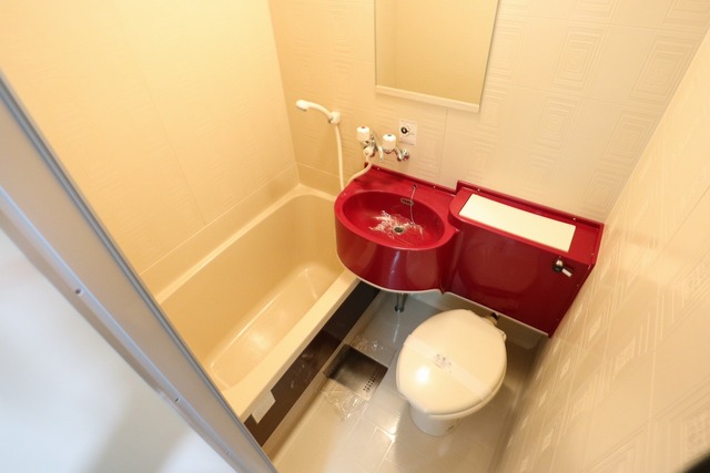 バス・シャワールーム