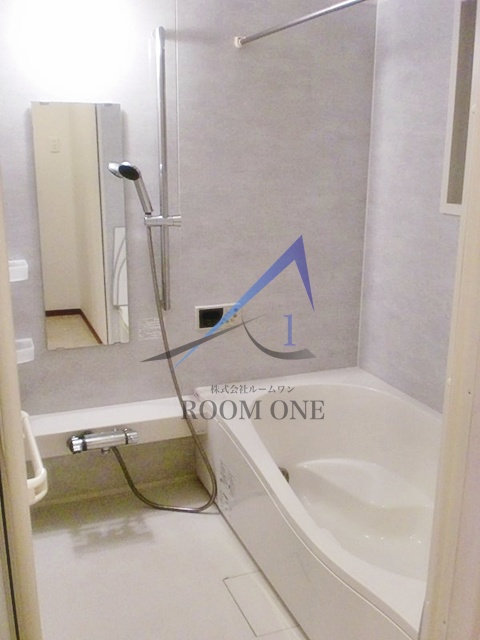 バス・シャワールーム　お風呂です。