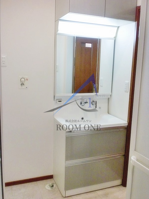 洗面設備　洗面台です。