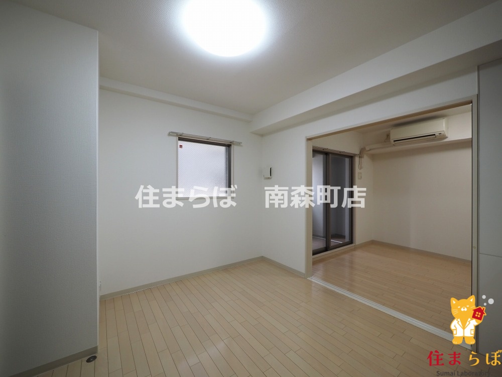 居室・リビング　「“合う暮らし”を、LINEで一緒に描こう。」