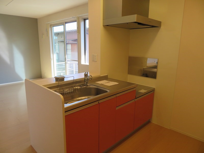 キッチン　同物件別部屋