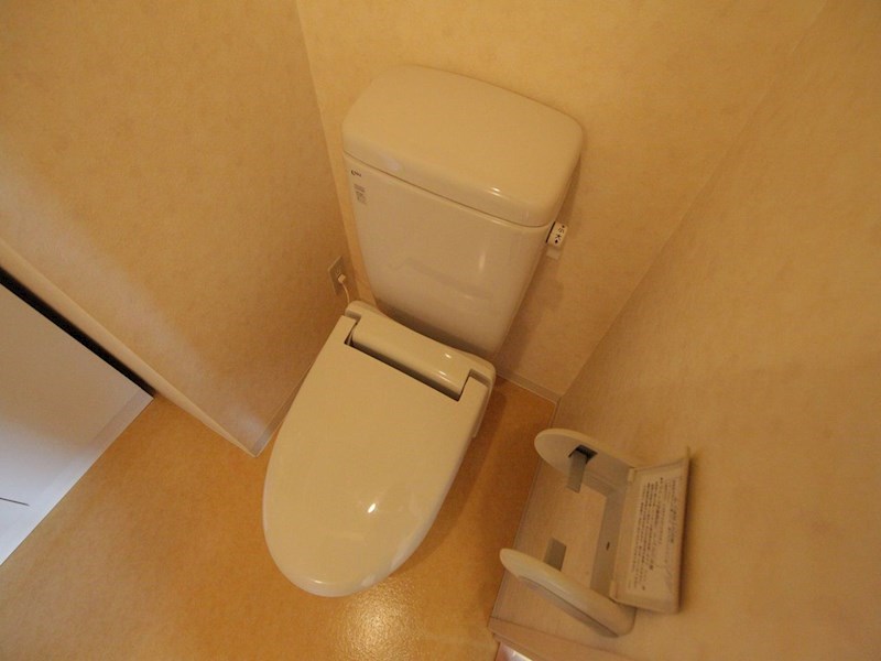 トイレ　暖房便座付トイレ