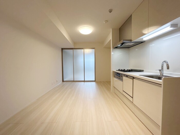 居室・リビング　☆明るい洋室☆