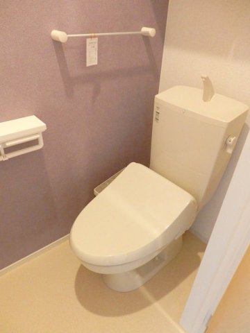 トイレ　コンパクトで使いやすいトイレです