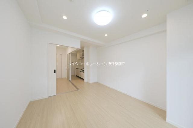 居室・リビング　※入居中の為別部屋写真使用現状優先