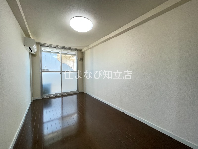居室・リビング　同型別部屋写真