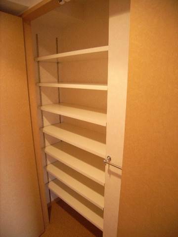 収納　同型イメージ