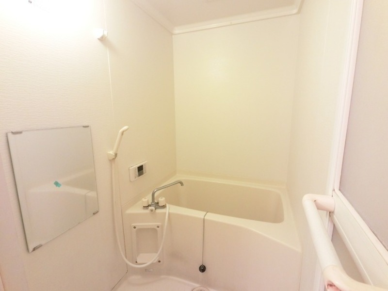 バス・シャワールーム　図面と現状に相違がある場合には現状を優先