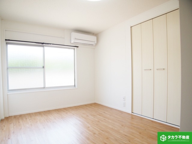 居室・リビング　写真は１０２号