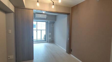 居室・リビング　☆明るい居間☆