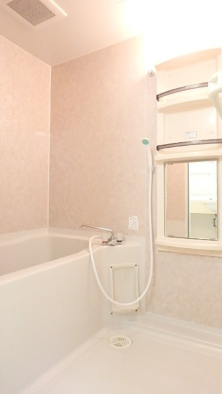 バス・シャワールーム　図面と現状に相違がある場合には現状を優先