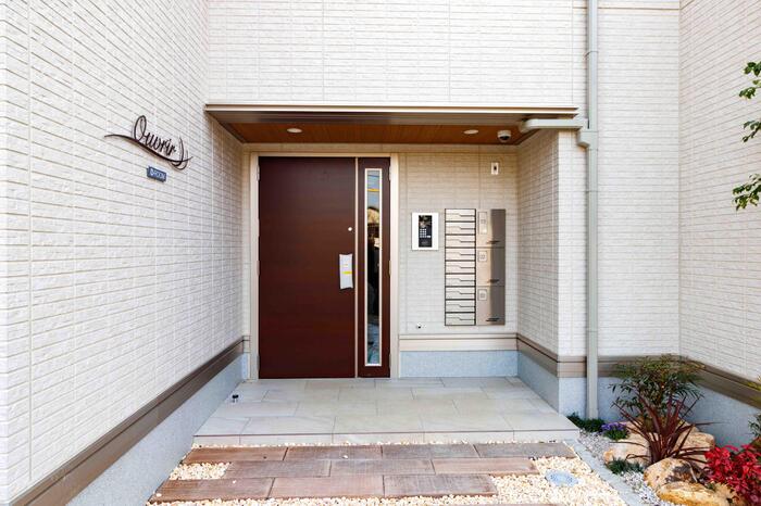 エントランス　宅配ＢＯＸ設置済みです♪