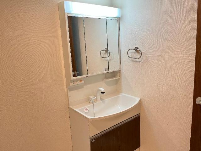 洗面設備　同型モデル