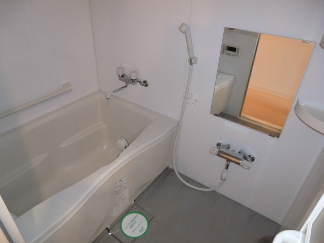 バス・シャワールーム　※別部屋写真参照