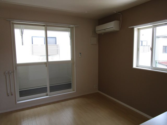 居室・リビング　写真は202号室です（参考）