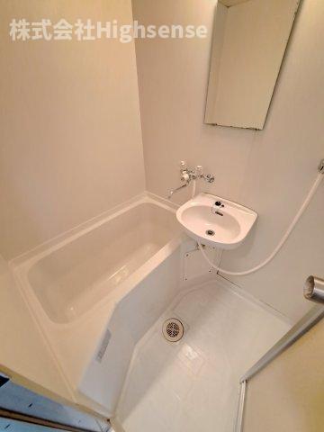 バス・シャワールーム　お風呂です