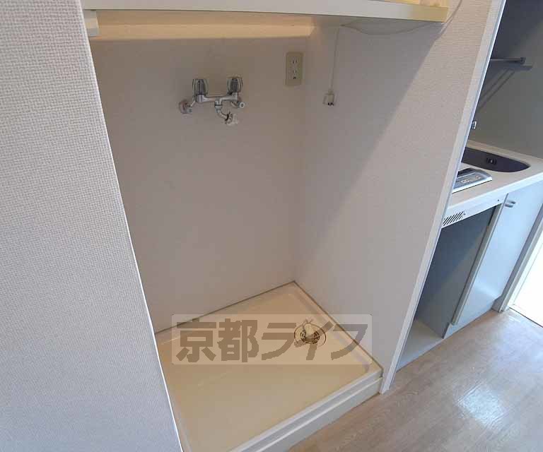 その他設備　室内洗濯機置場です