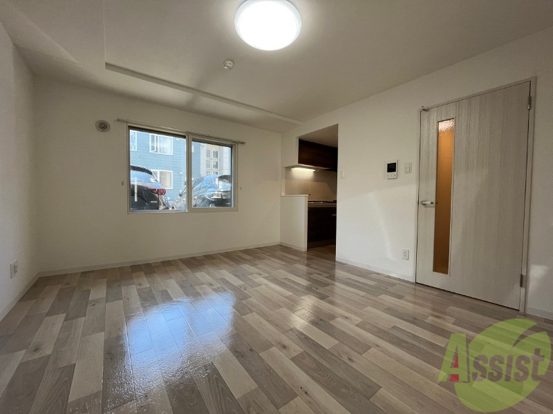 居室・リビング　広くてキレイなお部屋が広がっていて、充実した生活が送れそう。