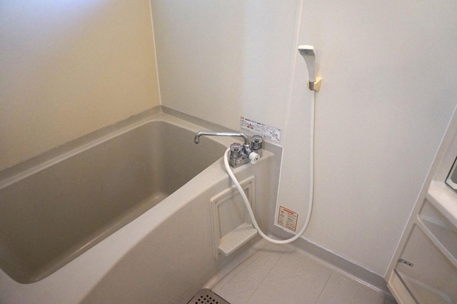 バス・シャワールーム　浴室