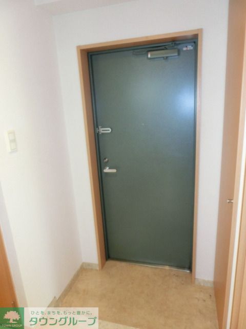 玄関　お問合せはタウンハウジングまで！※現地待合わせ相談可能