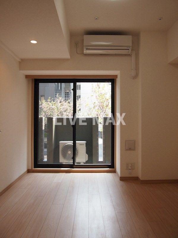 居室・リビング　※別号室参考写真