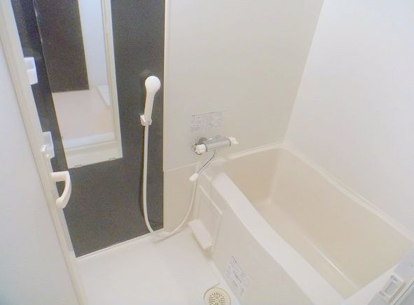 バス・シャワールーム　バスルームです☆