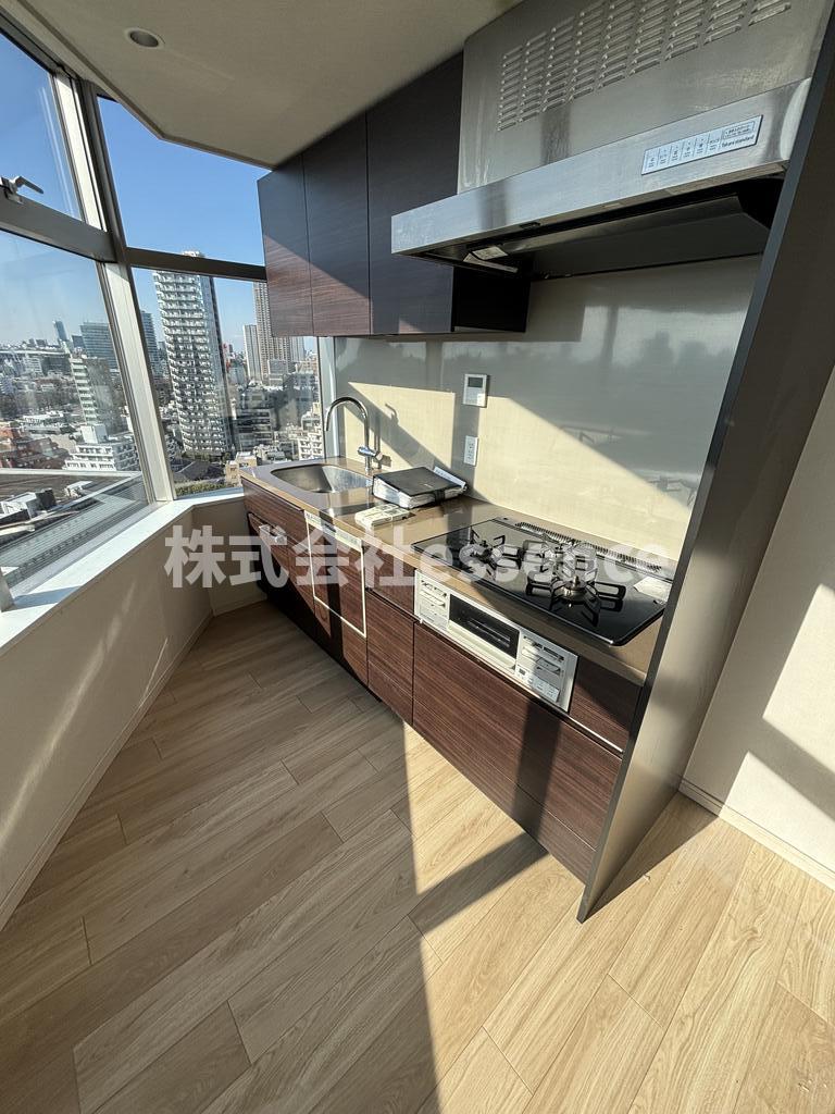 キッチン　弊社ではオンライン対応・現地対応可能です♪