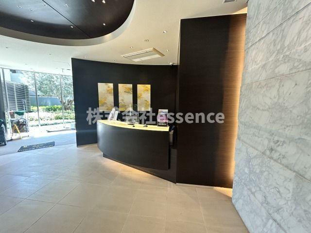 ロビー　弊社ではオンライン対応・現地対応可能です♪