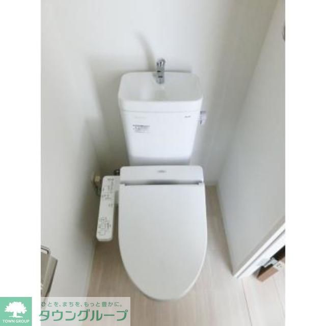 トイレ　※写真は同タイプ住戸です。