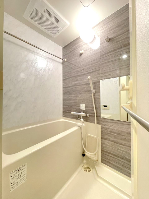 バス・シャワールーム　浴室