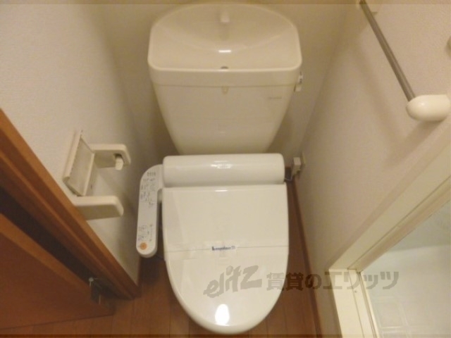 レオパレスセゾン京都駅北のトイレ写真