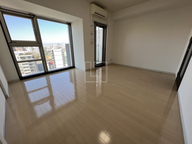 居室・リビング　ルクレ西長堀　洋室