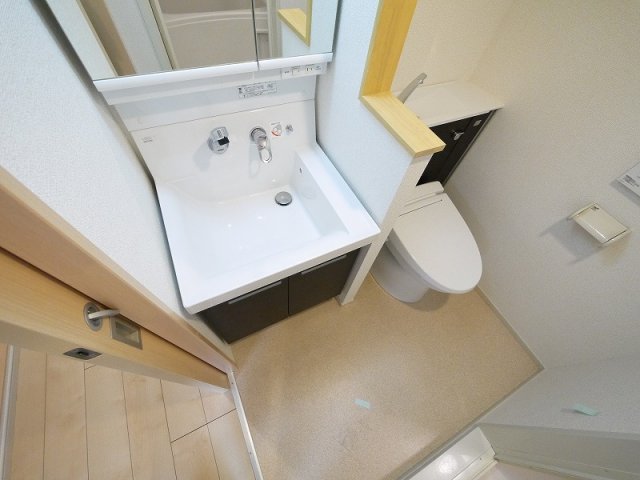 洗面設備　広い洗面スペース