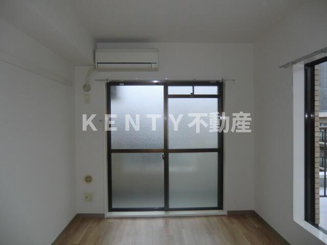 居室・リビング　ゆったりとした居間です