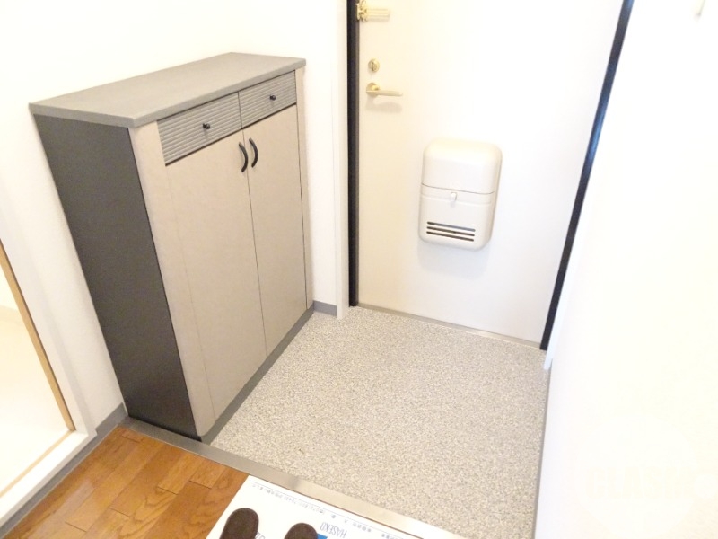 玄関　シューズボックスあり♪