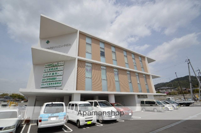 病院　寺家駅前クリニックビル（病院）まで400m