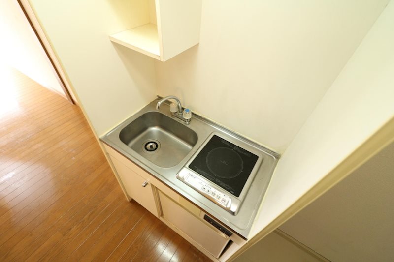 キッチン　※別のお部屋の写真です