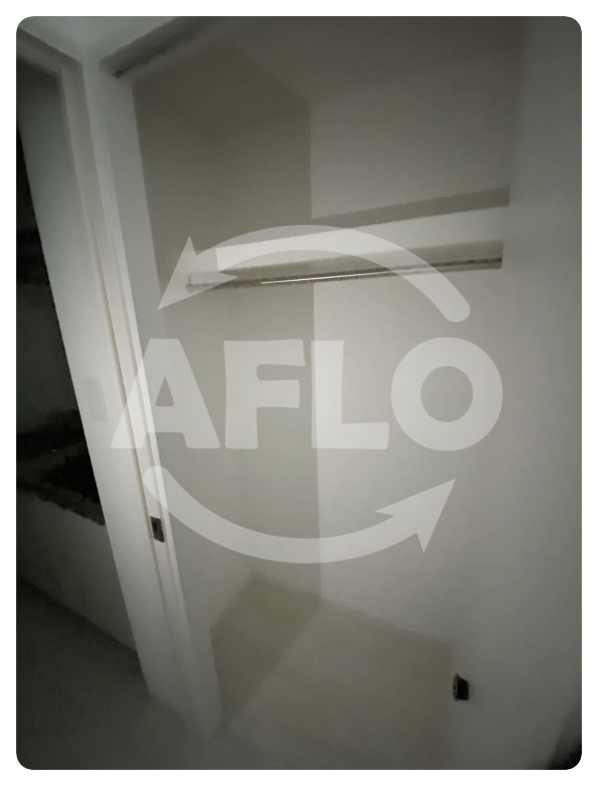 収納　セオリー夕陽丘DOOR　収納